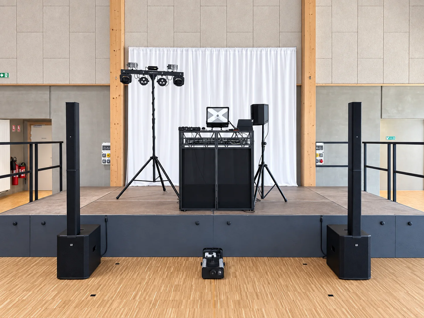 Installation DJ sur scène